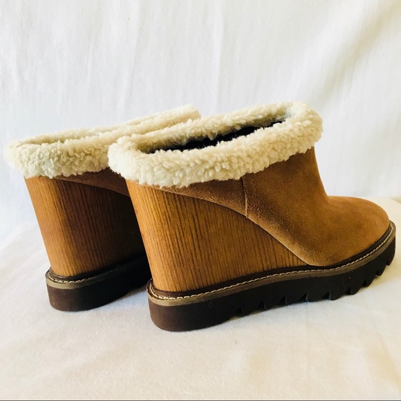 BCBG Leather Ankle Wood Wedge Boots (Size 9M) - Picture 7 of 8